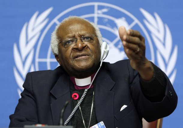 Desmond Tutu também assina o manifesto pelo fim imediato do massacre