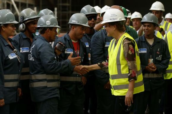 Dilma e trabalhadores