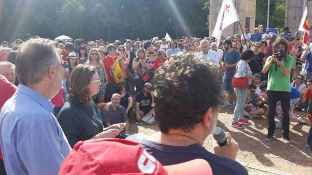 Jorge Furtado e Miguel Rossetto participaram de aula pública em defesa da democracia e contra o movimento de impeachment patrocinado pelo presidente da Câmara dos Deputados, Eduardo Cunha. (Foto: PT Porto Alegre) 