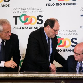 Agora, o nome é “Lei Quis”. Ou Lei Schirmer ou Lei&nbsp;Sashi