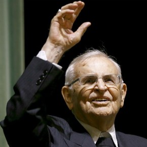 Homenagem a dom Paulo vira ato de denúncia do Estado de exceção, da perseguição a Lula e da PEC&nbsp;241