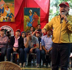 Hora de construir a Frente em Defesa da&nbsp;Democracia