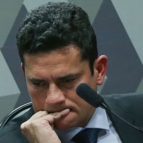 11 frases selecionadas do livro que é a maior cacetada que Moro já&nbsp;levou