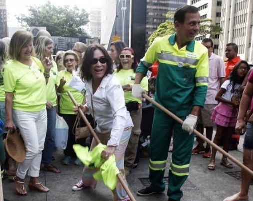 regina-duarte-e-doria-600x479