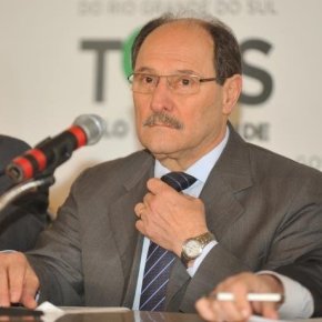 Pedido de impeachment de Sartori chega à presidência da&nbsp;Assembleia