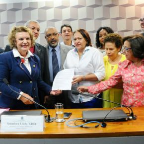 Membros do Fórum Nacional da Educação renunciam em protesto contra o desmonte na área promovido pelo golpista&nbsp;Temer