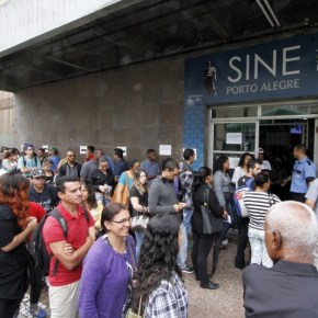 Taxa de desemprego já chega a 17% em Porto&nbsp;Alegre