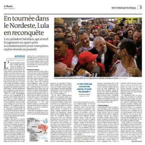 Le Monde da França mostra que multidões seguem Lula em sua&nbsp;caravana