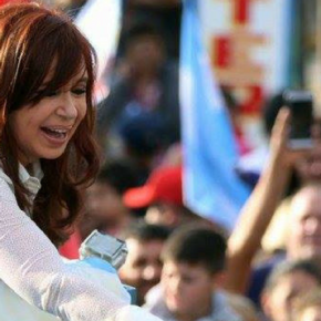 Cristina Kirchner é eleita senadora na&nbsp;Argentina