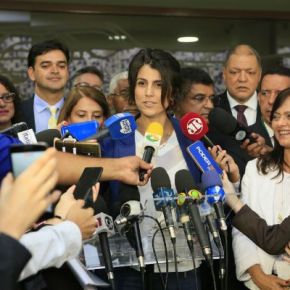 O Brasil é muito maior que o medo e o ódio, diz Manuela&nbsp;D’Ávila