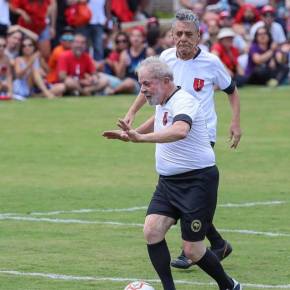 Inauguração do campo Sócrates foi celebração da virada&nbsp;democrática