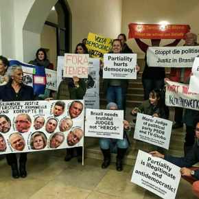 Atos pelo Mundo todo mobilizam brasileiros e estrangeiros em Defesa da Democracia e de Lula em&nbsp;janeiro