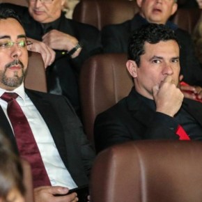 “Verdades absolutas” da grande mídia começam a cair por terra (Por Mário Augusto&nbsp;Jakobskind)