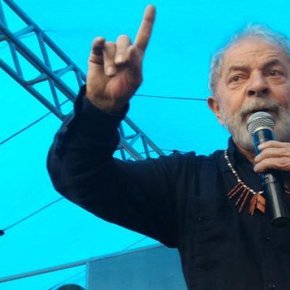 LULA APÓS ATENTADO: A CARAVANA ESTÁ SENDO PERSEGUIDA POR&nbsp;FASCISTAS