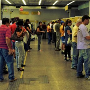 Bancos fecham 1,3 mil agências no Brasil, demitem e lucram R$ 77 bilhões em&nbsp;2017