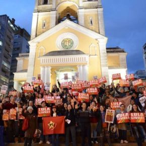 Ato em Florianópolis denuncia corrupção do Judiciário e pede liberdade de&nbsp;Lula