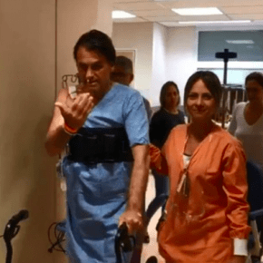 Bolsonaro faz live com discurso igual ao da Globo em defesa de Collor em 1989, com ameaças a democracia e as&nbsp;eleições