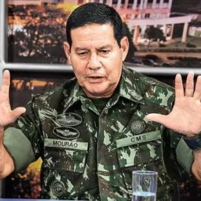 Coronel do exército acusa general Mourão, vice de Bolsonaro, de favorecer empresa em contrato do&nbsp;Exército