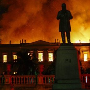 Os que queimaram a democracia, queimam também nossos museus e nossa&nbsp;história