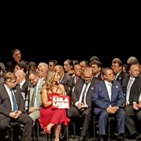Deputada eleita teve placa em favor de Lula censurada pelo cerimonial do TRE de&nbsp;Minas