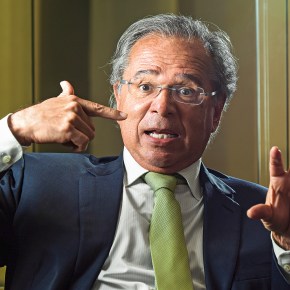Plano de educação vai beneficiar negócios de Paulo Guedes, Ministro de&nbsp;Bolsonaro