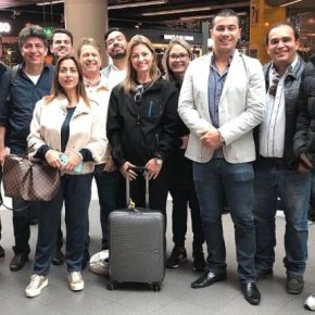 Bolsonaristas vão a China comunista com dinheiro público . Ué? Mas não são contra o&nbsp;comunismo?