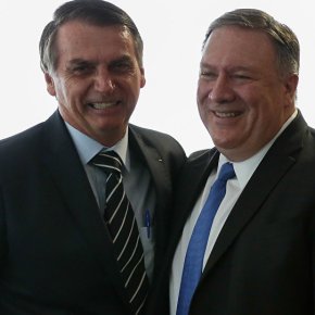 Parlamentares dos EUA pedem explicações a Pompeo sobre ações de&nbsp;Bolsonaro