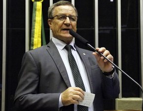 Deputado que defende liberação total da caça a animais silvestres chefiará Serviço Florestal&nbsp;Brasileiro