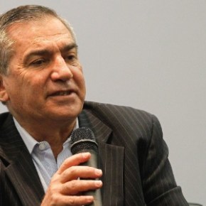 Governo é ‘força militar mais sistema financeiro’, diz Gilberto&nbsp;Carvalho