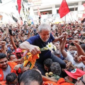 “AMANHÃ VAI SER OUTRO DIA”, DIZ LULA, EM MENSAGEM DE ANO&nbsp;NOVO