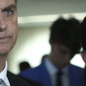Foi-se a imagem do tal “super ministro” do Bolsonaro: Moro não sustenta nem nomeação de 3º&nbsp;escalão