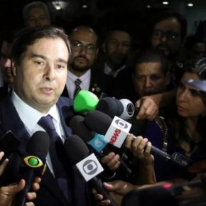 Rodrigo Maia sobre Bolsonaro: “é um desastre”…Mas se ferrar a aposentadoria do povo já ta de bom&nbsp;tamanho.