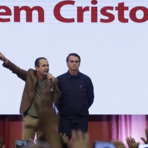 Bolsonaro publica vídeo em que Pastor diz que ele “é escolhido de Deus” e o “Rei Ciro do Brasil”&nbsp;(Vídeo)