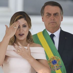 MP suspeita que versão de Bolsonaro sobre cheques de Queiroz a Michelle é&nbsp;falsa