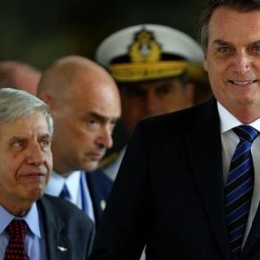 A NATURALIZAÇÃO DO ABSURDO: Bolsonaro e a ratazana velha, sabem o que estão&nbsp;fazendo.