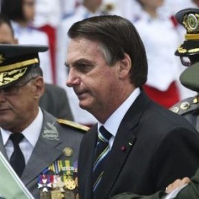 Os generais argentinos afundaram nas Malvinas e os brasileiros queimam na Amazônia com&nbsp;Bolsonaro