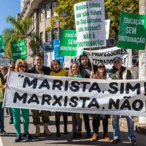 Porto Alegre “avançando” pra trás? Sobre a doutrinária manifestação em frente ao&nbsp;Rosário