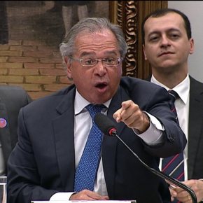 Imitando o chefe, Paulo Guedes fala muito e entrega&nbsp;pouco
