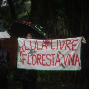 Ministro do Meio Ambiente sofre escracho em Porto Alegre antes de palestrar no… Country Club&nbsp;(Vídeo)