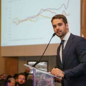 Eduardo Leite diz que professores são só “gasto” e defende privatização da Educação Primária e&nbsp;Básica