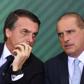 Segundo a Folha, Onix Lorenzoni e Generais estiveram presentes em reunião que preparou a fala criminosa de&nbsp;Bolsonaro