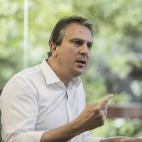 Governador do Ceará suspeita que PMs praticaram mortes na greve e manda Inteligência&nbsp;apurar