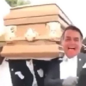 Presidente da Embratur coloca Bolsonaro no “meme do&nbsp;caixão”