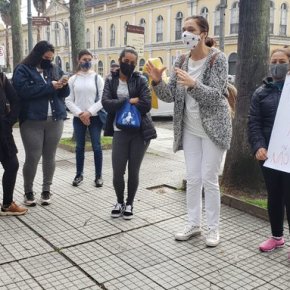Em plena Pandemia, Empresa contratada por Marchezan, demite 700 trabalhadores da área Educação e não paga&nbsp;direitos