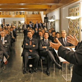 Após 5 anos de devassa, Lava Jato de Curitiba admite que palestras de Lula eram&nbsp;legais