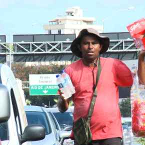 IBGE: Mais de 14 milhões de pessoas estão desempregadas e 32 milhões estão “sub empregados” em empregos&nbsp;precários