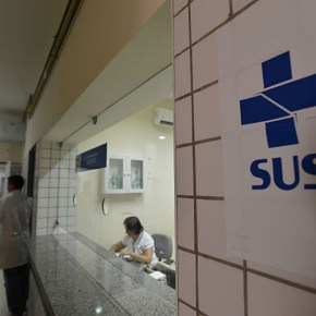 Cortes de mais de R$ 27 Bi no SUS, comprometem combate à pandemia em e Saúde dos brasileiros em&nbsp;2021