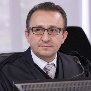 GENERAL TERÁ DE PAGAR R$ 40 MIL DE INDENIZAÇÃO AO DESEMBARGADOR ROGÉRIO FAVRETO DO TRF DA 4ª&nbsp;REGIÃO