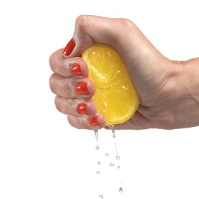 Receita para transformar o limão da derrota na Câmara numa revigorante limonada para a oposição, descrita em nota dos&nbsp;partidos