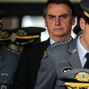 Governo usa Dinheiro destinado a compra de Vacinas contra Covid-19 para pagar operação de “inteligência” do Exército, denuncia&nbsp;revista